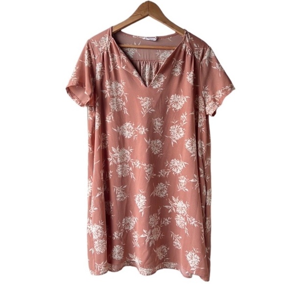 LUSH Blush Pink V Neck Short Sleeve Shift Dress with POCKETS Size Large - Picture 1 of 8
